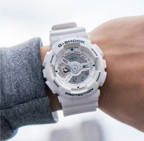 G-SHOCK sat digitalni beli