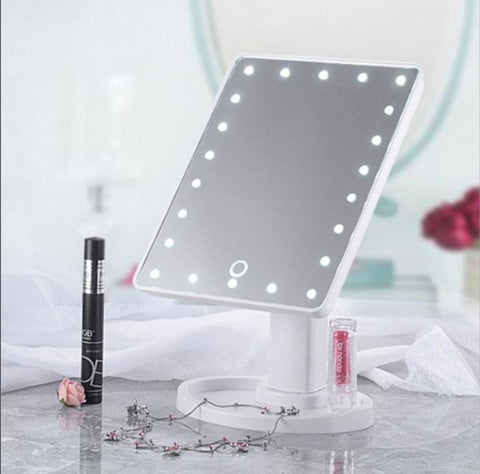 Ogledalo za sminkanje sa 22 diode led