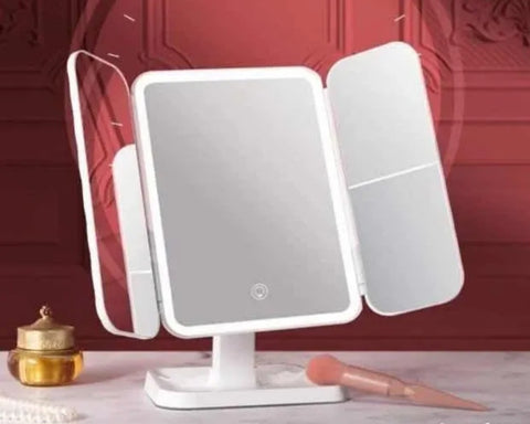 Ogledalo na preklop sa led svetlom za sminkanje